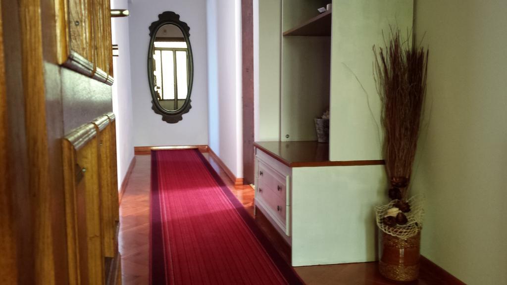 Guesthouse Vila สลูน ห้อง รูปภาพ